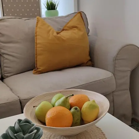 Beautiful Small Flat In The Sky 里耶卡
