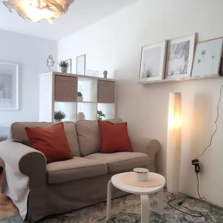 Beautiful Small Flat In The Sky